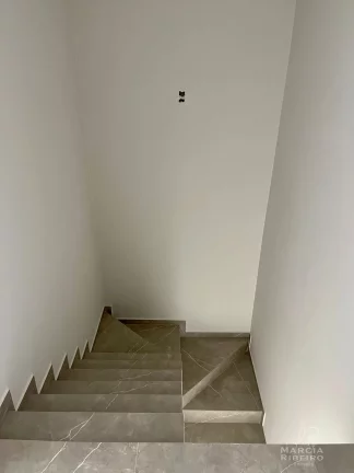Imagem Duplex com 02 Suítes no Bairro Ingleses