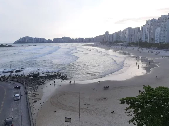 Imagem Pitangueiras. Apto. amplo com 03 dorm. sendo 01 suíte