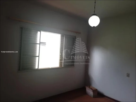 Imagem Casa para Venda em Iracemápolis, Centro, 5 dormitórios, 1 banheiro, 1 vaga