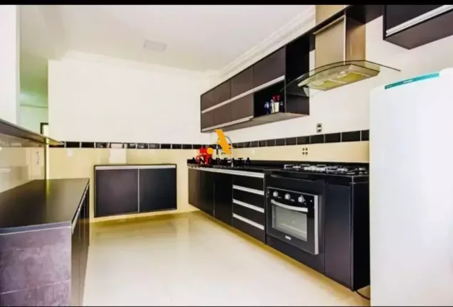 Imagem RUA LUIZ CARLOS SAROLLI -EXCENTE CASA EM CONDOMINIO FECHADO 3 QUARTOS