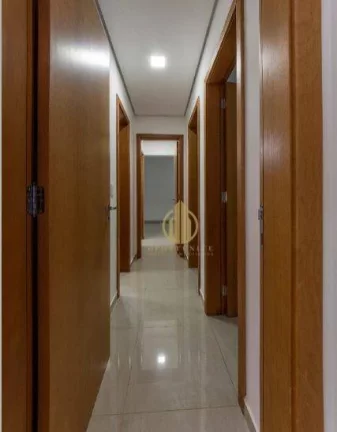 Imagem Apartamento com 3 dormitórios - 1 suíte - sacada - completo em armários - frente para o Pq. Raya R$ 680.000 - Jardim Botânico - Ribeirão Preto/SP