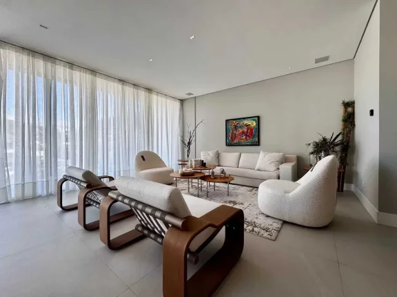 Imagem Apartamento com 4 suítes e 3 vagas de garagem na Praia Brava - Itajaí