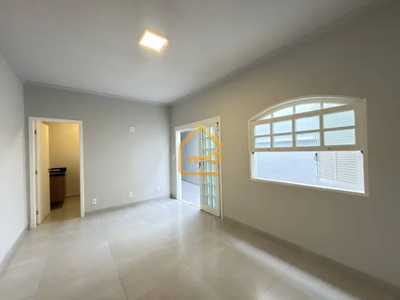 Imagem Casa à venda com 3 quartos, 2 banheiros, Jd Santa Maria, Jacareí SP