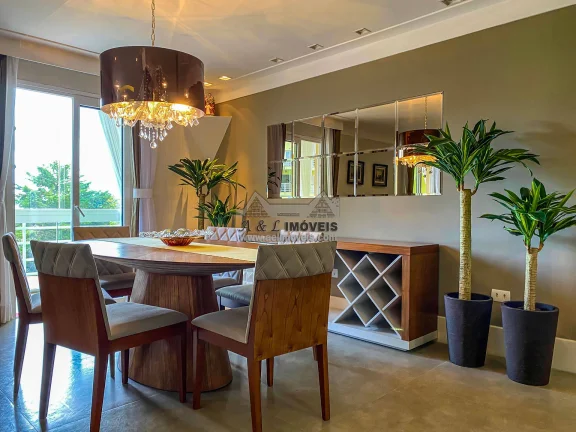 Imagem Apartamento à venda em Campos do Jordão - Com 3 dormitórios