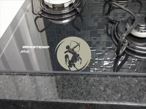 Imagem GARAGEM FECHADA. DOIS DORMITÓRIOS, SENDO UM COM SUÍTE. QUARTO DE EMPREGADA TOTALMENTE REFORMADO E ...