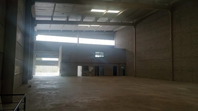 Imagem Galpão comercial de 1.200m² para locação no Jardim Ibiti do Paço, Sorocaba-SP - Amplie seu negócio agora!