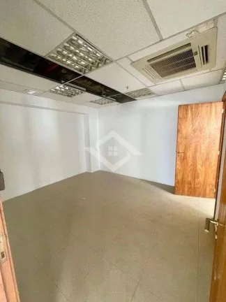 Imagem Sala Comercial de 188m² na Av. Rio Branco – Espaço com Ar Central no Centro