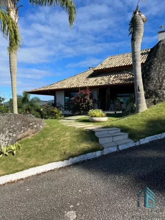 Imagem Casa em condomínio, 05 quartos c/suítes, em Governador Celso Ramos SC