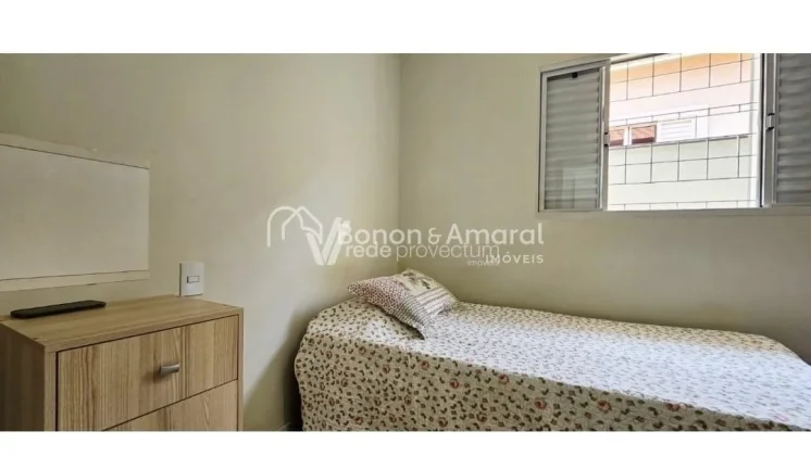 Imagem Casa térrea reformada para venda em condomínio no Taquaral em Campinas, 3 quartos e 4 vagas