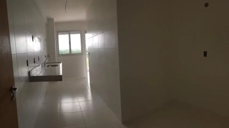 Imagem Apartamento de 2 e 3/4 suíte e varanda piso em porcelanato com Shopping Bosque Grão Pará Colégio Equipe no Cidade Cristal Bairro Planejado de Belém