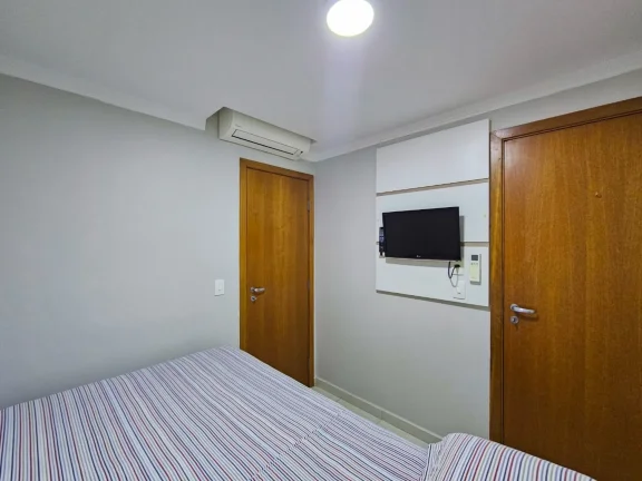 Imagem Apartamento à Venda na Riviera de São Lourenço Módulo 08: 3 Quartos, 1 Suíte, 2 Salas, 2 Vagas de Garagem, 105m² de Área.
