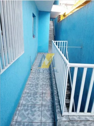 Imagem Renda imediata com 3 casas no mesmo terreno! Invista já