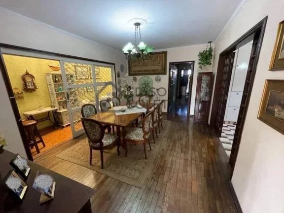 Casa à venda em Piracicaba, na desejada Vila Monteiro, em uma rua sem saída tranquila!!