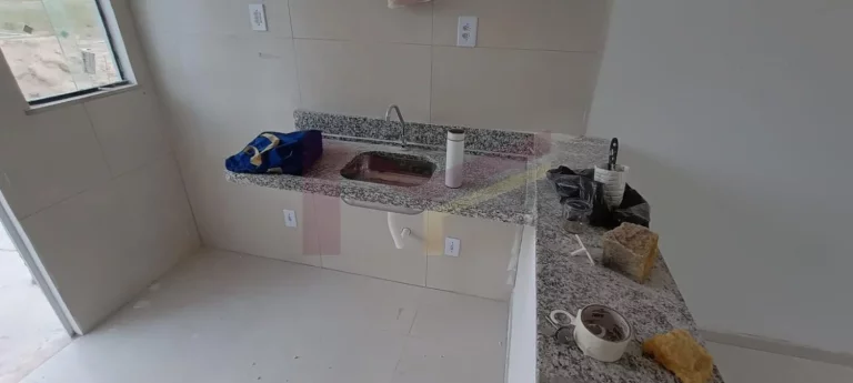 Imagem CASA SOLTA 2/4 COM SUITE