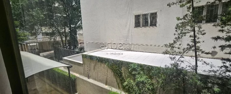 Imagem Apartamento de alto padrão com 201m² ao lado da Av. Paulista! Apto possui ampla sala de aproximada...