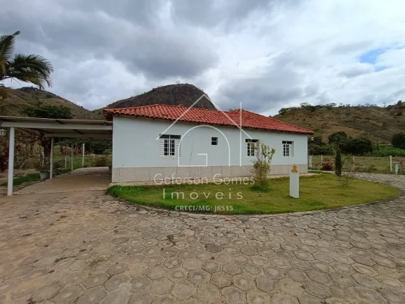 Chácara à venda Com 03 quartos - Córrego São Francisco - Mantena - MG