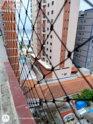 Imagem Imperdível cobertura de 2 quartos com suite e 2 vagas de garagem em Praia Grande-SP!