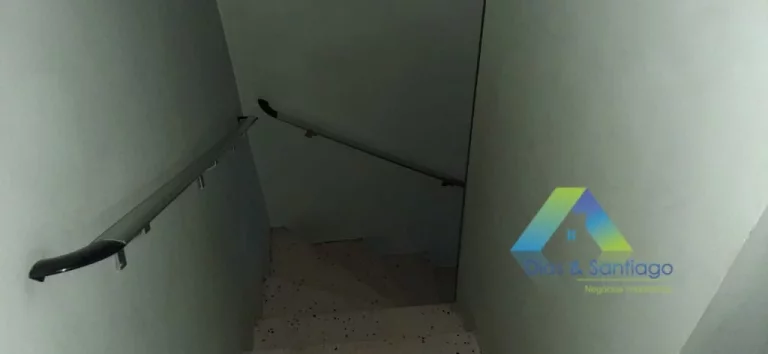 Imagem PLANALTO PAULISTA A POUCOS MINUTOS DA ESTAÇÃO DO METRO SÃO JUDAS, Casa comercial 300 metros, 2 vagas ótima localização e valor !!!!