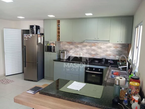 Imagem Casa com 3 dormitórios à venda, 180 m² por R$ 850.000 - Araçás - Vila Velha/ES