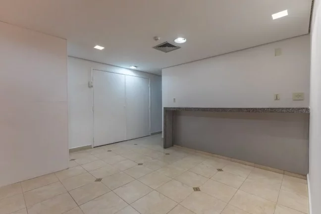 Imagem Conjunto Comercial Laje Andar Para Alugar Próximo Metrô República e Copan, 380 m² por R$ 16.689/mês - Centro - República - São Paulo/SP - CJ5129