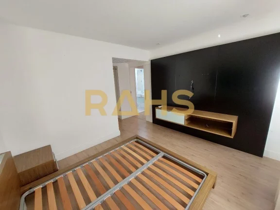 Imagem Se você está procurando um apartamento semimobiliado, espaçoso e bem localizado em Joinville, tem...