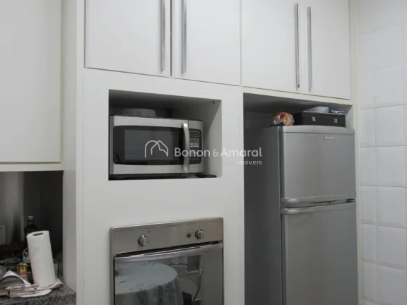 Imagem Em uma das ruas mais tranquilas e charmosas do Cambuí, este apartamento oferece privacidade total, ...