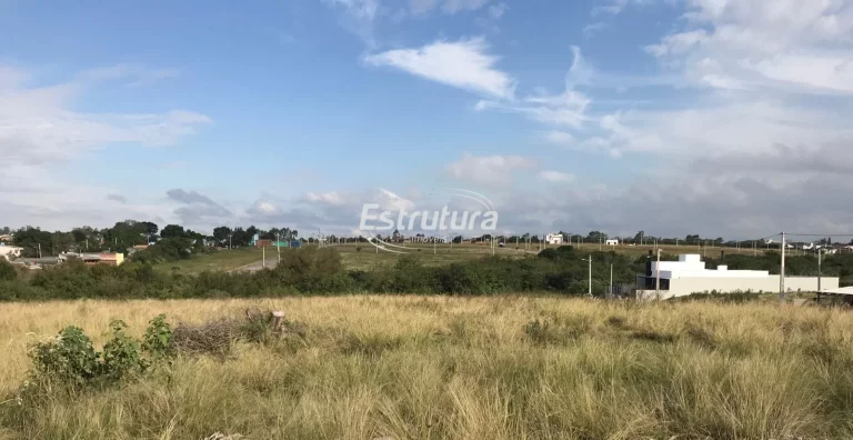 Não perca a chance de adquirir um terreno, em uma localização fantástica, a pouc