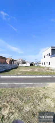 Imagem Terreno de 450m² à Venda no Condomínio Algarve - Laguna SC