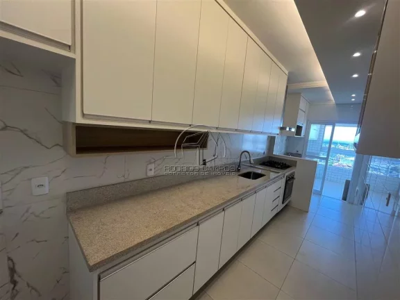 Imagem Maravilhoso Apartamento 2 Quartos à Venda no Ocian, Praia Grande