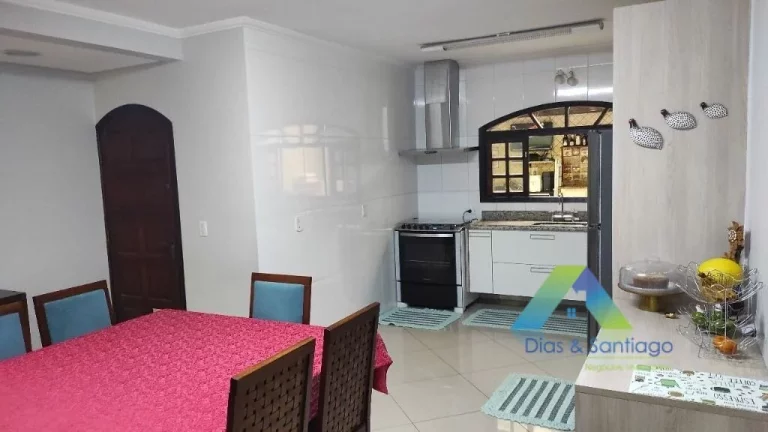 Imagem PARQUE ORATÓRIO Sobrado, 230M², 4 dormitórios, 1 suíte, varanda gourmet, 4 vagas de garagem com ótima localização e valor !!!