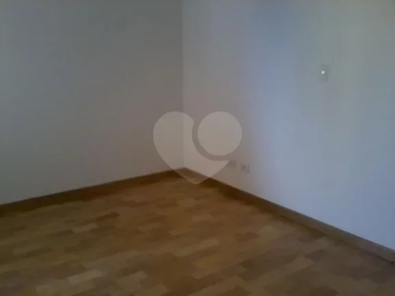Imagem Sobrado à venda com 3 quartos, sendo 3 suítes, em Vila Sônia, São Paulo - SP