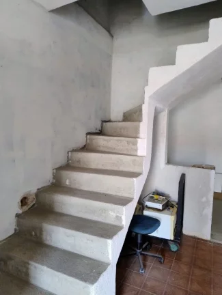 Imagem Sobrado de Luxo à Venda em Santo André-SP no Bairro Jardim Las Vegas: 3 Quartos, 1 Suíte, 3 Banheiros, 2 Vagas, 185 m².