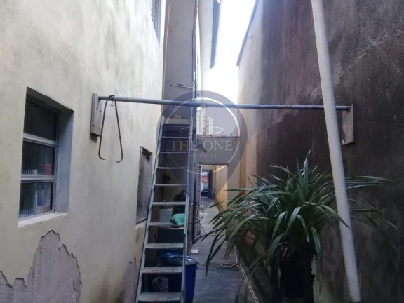 Imagem Imperdível Casa para renda à Venda em São Paulo-SP, Jardim Iva: 6 Quartos, 3 Salas, 3 Banheiros, 3 Vagas de Garagem - 230,00 m². Aproveite!