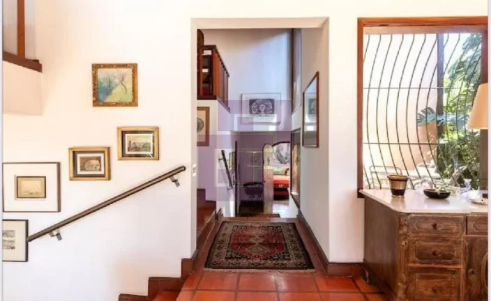 Imagem Casa Charmosa a venda em rua fechada com vista para o Joquei