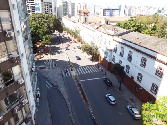 Imagem Conjunto comercial - sala para aluguel, em frente Santa Casa, Centro Histórico, Porto Alegre - CO2236