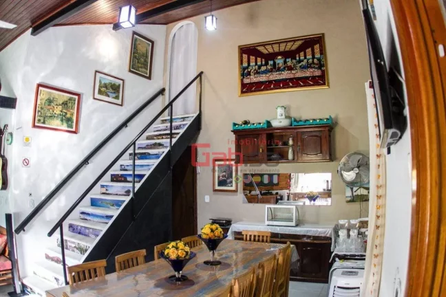 Imagem Pousada com 7 dormitórios à venda, 208 m² por R$ 2.200.000,00 - Parque Burle - Cabo Frio/RJ