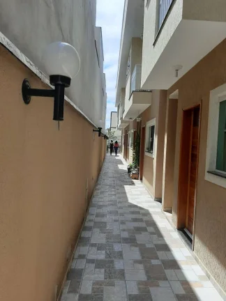 Imagem Sobrado em Condominio com 2 Suites a Venda na Vila Ré