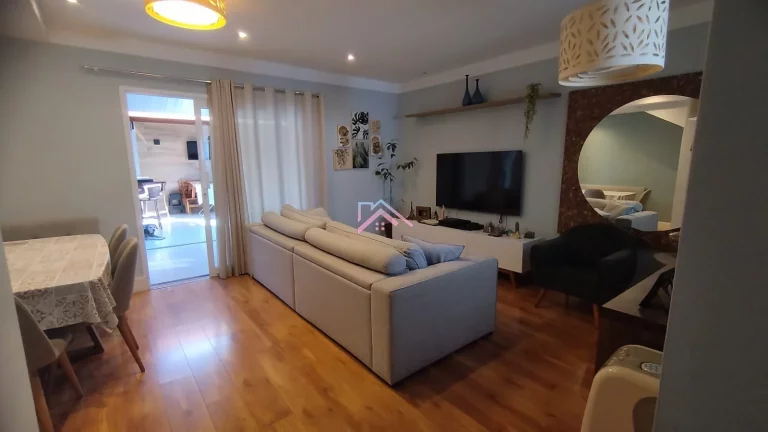Casa à venda Residencial Verdana - Área útil 106 m2 com 3 dormitórios sendo 1 suíte - 2 vagas - Bairro Medeiros - excelente localização - Jundiaí / São Paulo / COD. 31638
