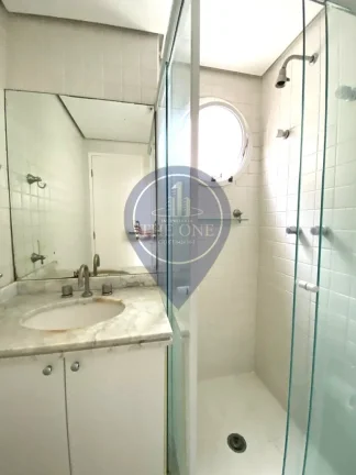 Imagem Apartamento para Locação na Vila Madalena: 1 quarto, 1 suíte, 2 salas, 2 banheiros, 1 vaga de garagem, 72m² de área. Venha conferir!