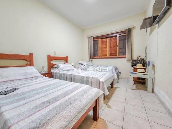 Imagem Casa à venda em Riviera, com 5 dormitórios sendo 5 suítes, 350m² área construída 3 vagas de garagem