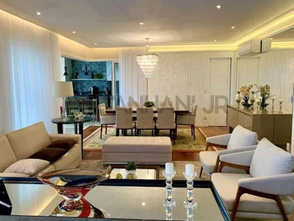 Imagem Vendo apartamento na Vila Nova Conceição. Requinte e muito bom gosto, neste incrível apartamento... São 4 dormitórios, sendo 2 suítes. O piso de ma