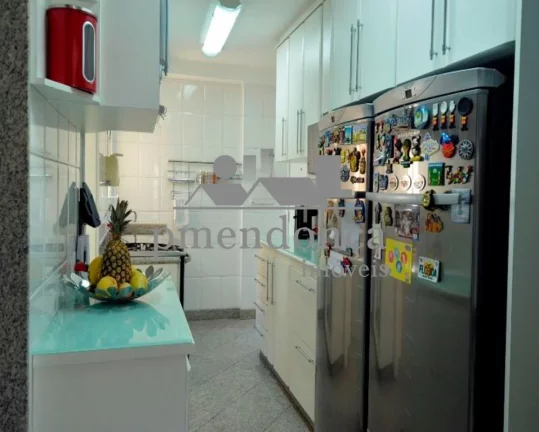 Imagem Excelente apartamento em Perdizes, no último andar, com vista linda da cidade.