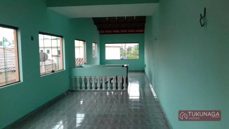 Imagem Sobrado com 3 quartos à venda, 220 m² por R$ 880.000 - Parque Renato Maia - Guarulhos/SP