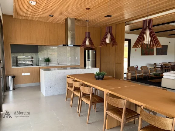 Imagem Terreno em Condomínio à Venda em Jundiaí-SP, ALPHAVILLE II - 707,39m² de Área