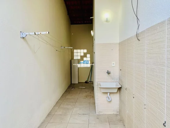Imagem Casa para Venda em Feira de Santana, FRAGA MAIA, 2 dormitórios, 1 suíte, 2 banheiros, 2 vagas