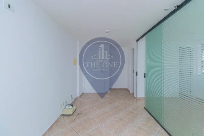 Imagem Oportunidade: Conjunto Comercial à Venda na Vila Mariana, São Paulo-SP - 1 Sala, 2 Banheiros, 1 Vaga e 60m² de Área