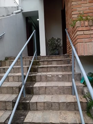 Imagem Casa comercial pronta para clínica de saúde. Ao lado da Avenida Portugal!!!