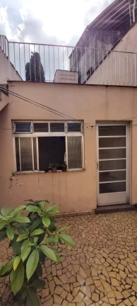 Imagem Sobrado Mooca - Terreno com 432 m² - Área construída com 360 m² - 4 Dormitórios - 1 Suíte - 6 Vagas de garagem - Aceita Financiamento