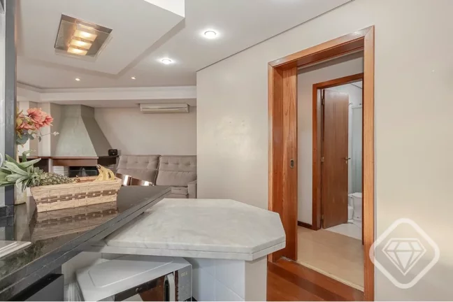 Imagem Apartamento completo no coração da Tristeza

Uma oportunidade rara em uma das localizações mais ...