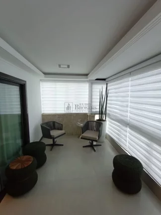 Imagem Apartamento Frente Mar com 3 suítes à venda no Centro de Balneário Camboriú